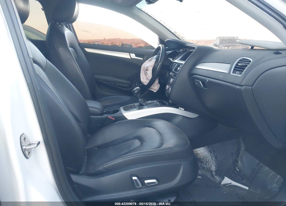 2016 AUDI A4 VIN: WAUAFAFL4GN008607