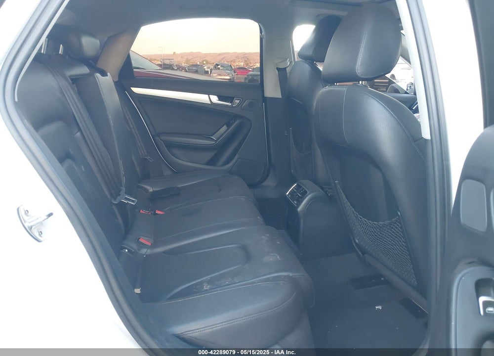 2016 AUDI A4 VIN: WAUAFAFL4GN008607