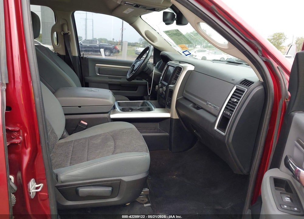 2017 RAM 1500 VIN: 1C6RR6LT1HS556315