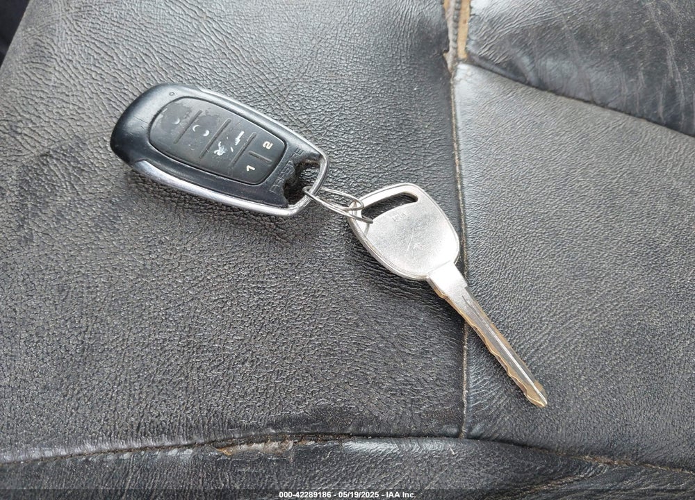 2001 SATURN L300 VIN: 1G8JW54R91Y578281