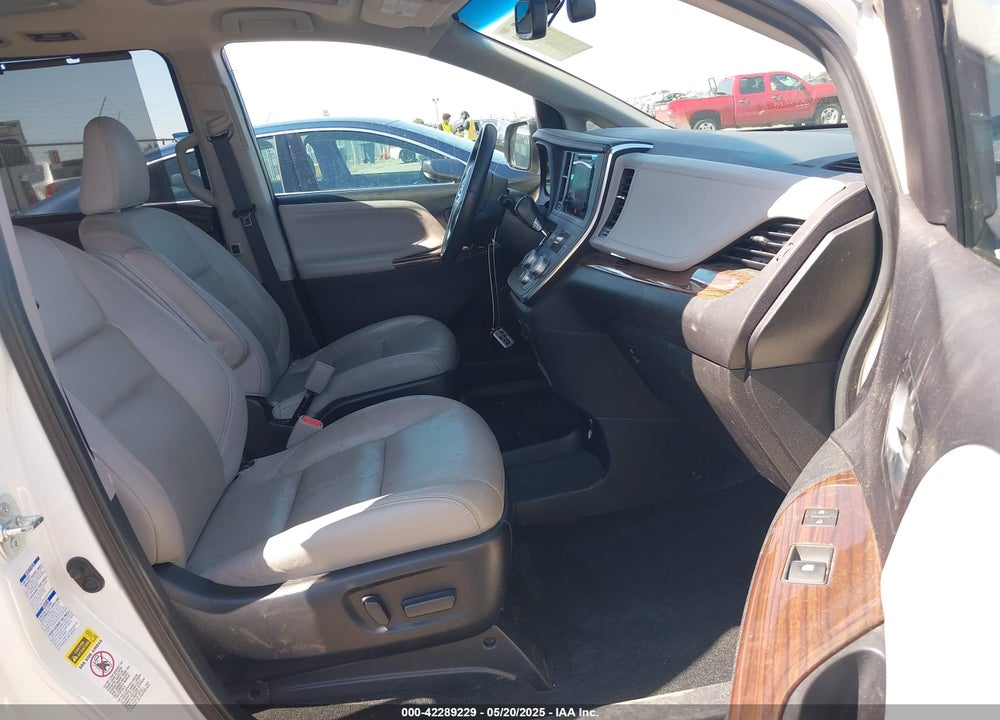 2015 TOYOTA SIENNA LIMITED PREMIUM 7 PASSENGER VIN: 5TDDK3DC5FS102269