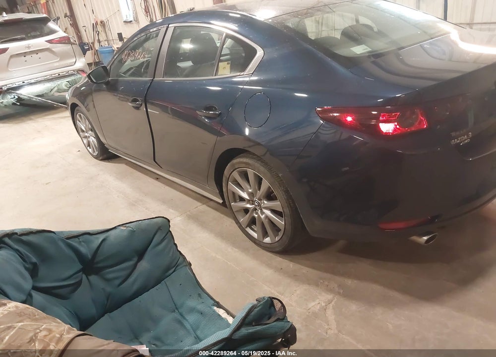 2021 MAZDA 3 PREFERRED VIN: 3MZBPBCLXMM251212