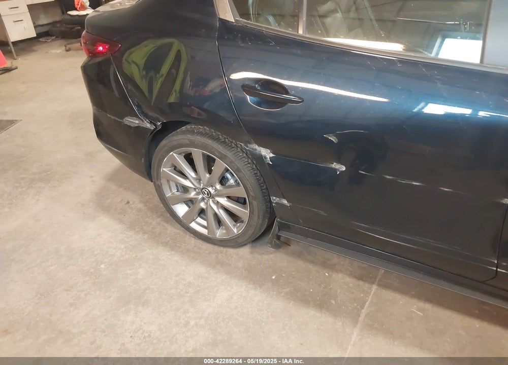 2021 MAZDA 3 PREFERRED VIN: 3MZBPBCLXMM251212
