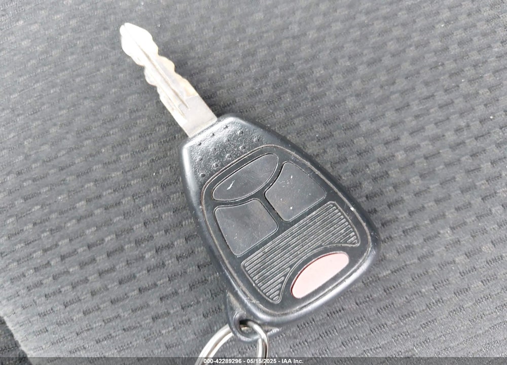 2012 CHRYSLER 200 TOURING VIN: 1C3CCBBB7CN185058