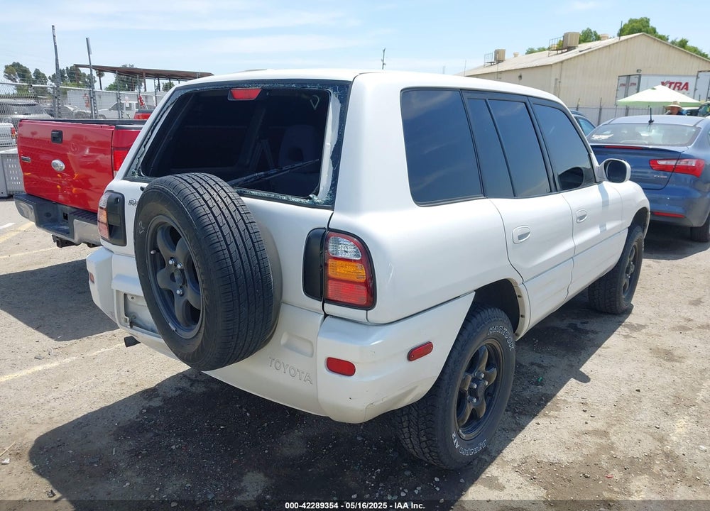 1999 TOYOTA RAV4 VIN: JT3HP10V5X7133066