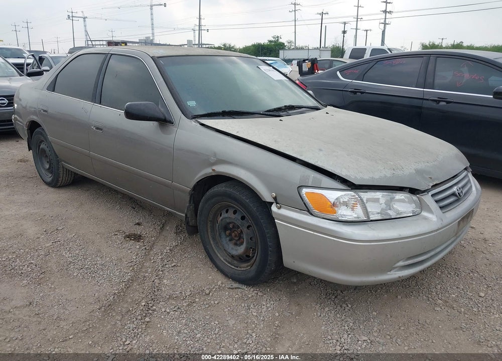 2000 TOYOTA CAMRY LE VIN: JT2BG22K9Y0458526