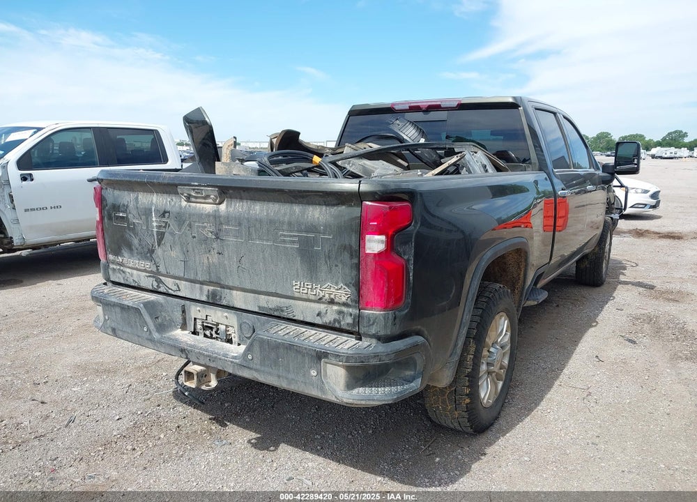 2022 CHEVROLET SILVERADO 2500HD 4WD STANDARD BED HIGH COUNTRY VIN: 1GC4YREY9NF143949
