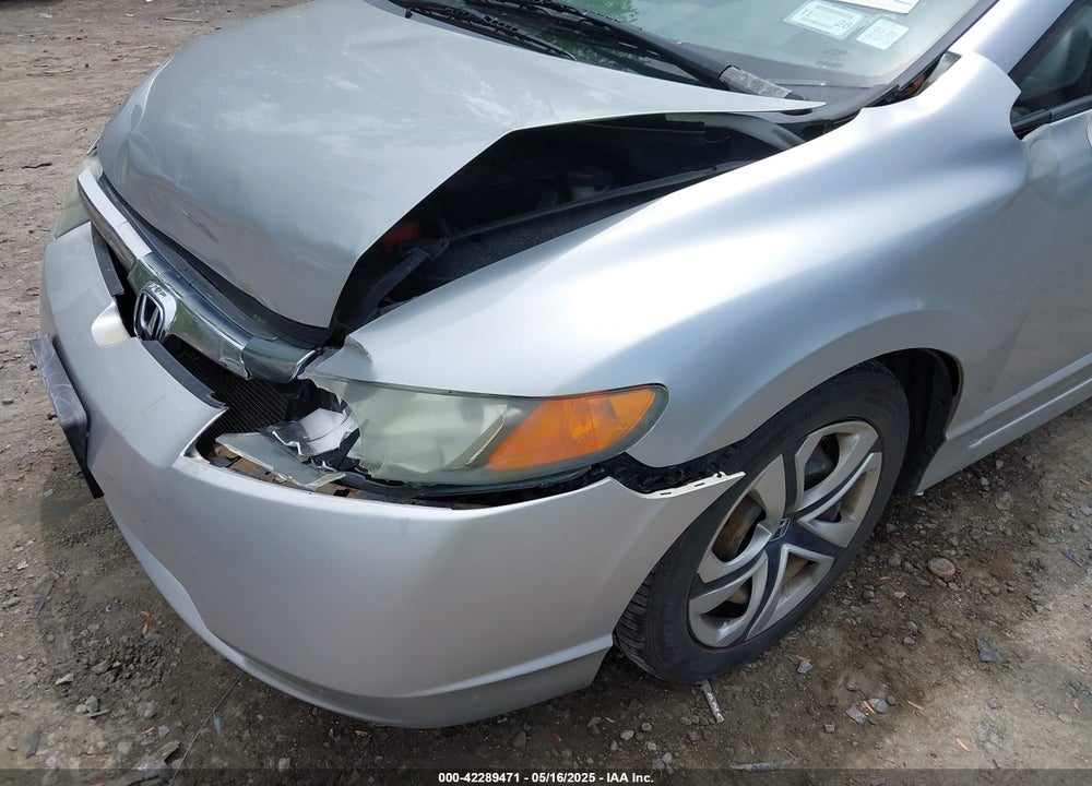 2008 HONDA CIVIC VIN: 2HGFA16558H322853