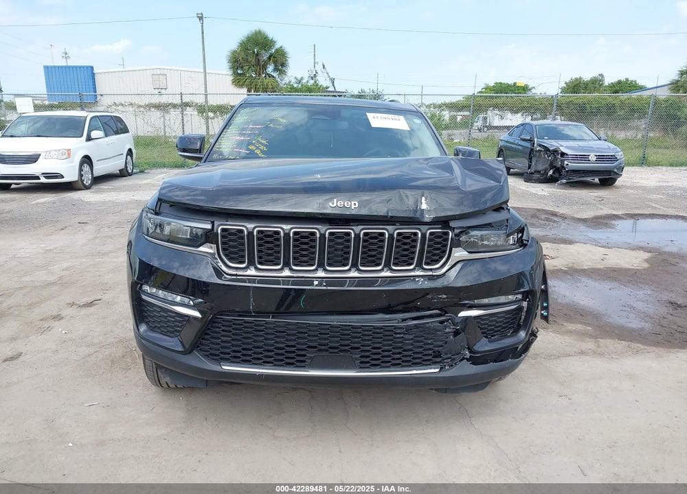 2022 JEEP GRAND CHEROKEE VIN: 1C4RJYB63N8717876