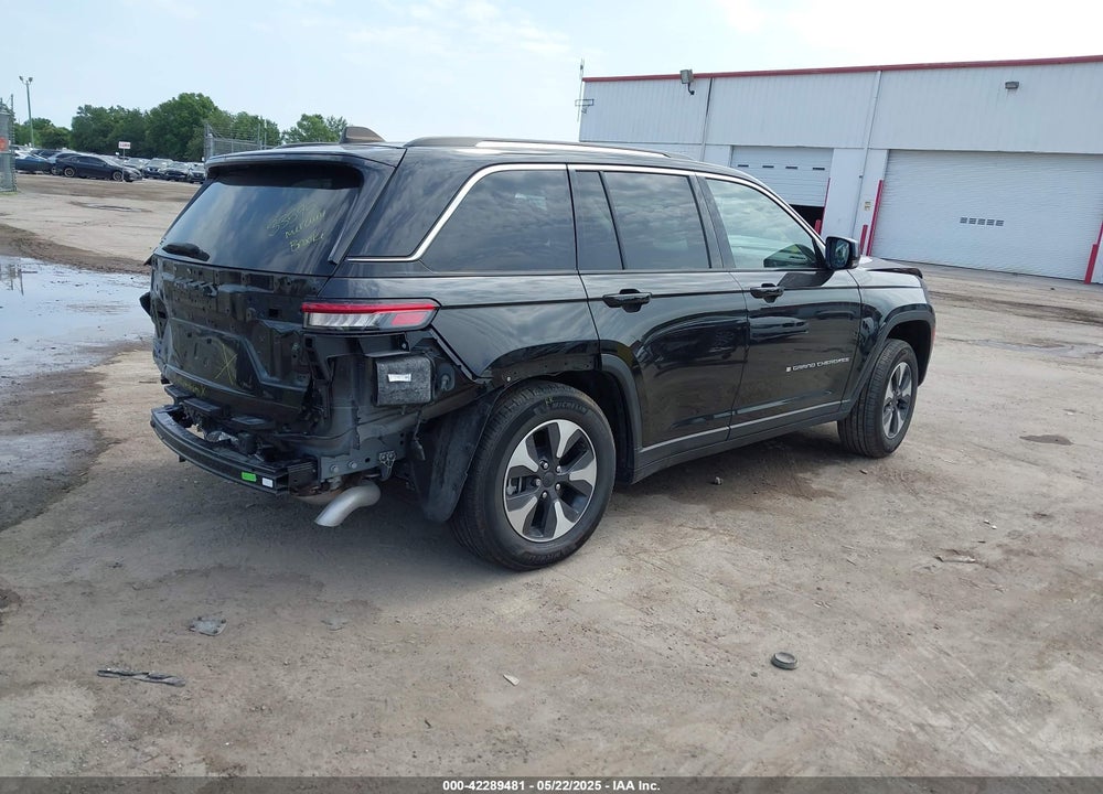 2022 JEEP GRAND CHEROKEE VIN: 1C4RJYB63N8717876