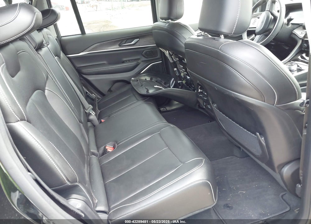 2022 JEEP GRAND CHEROKEE VIN: 1C4RJYB63N8717876