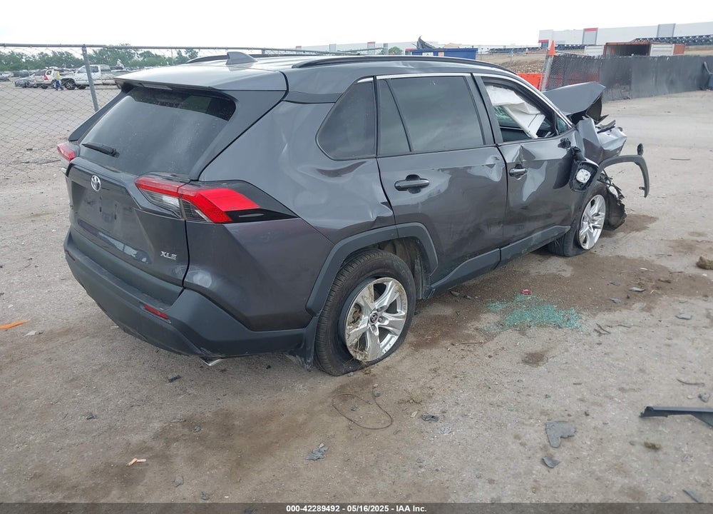 2021 TOYOTA RAV4 VIN: 2T3W1RFV2MC160236