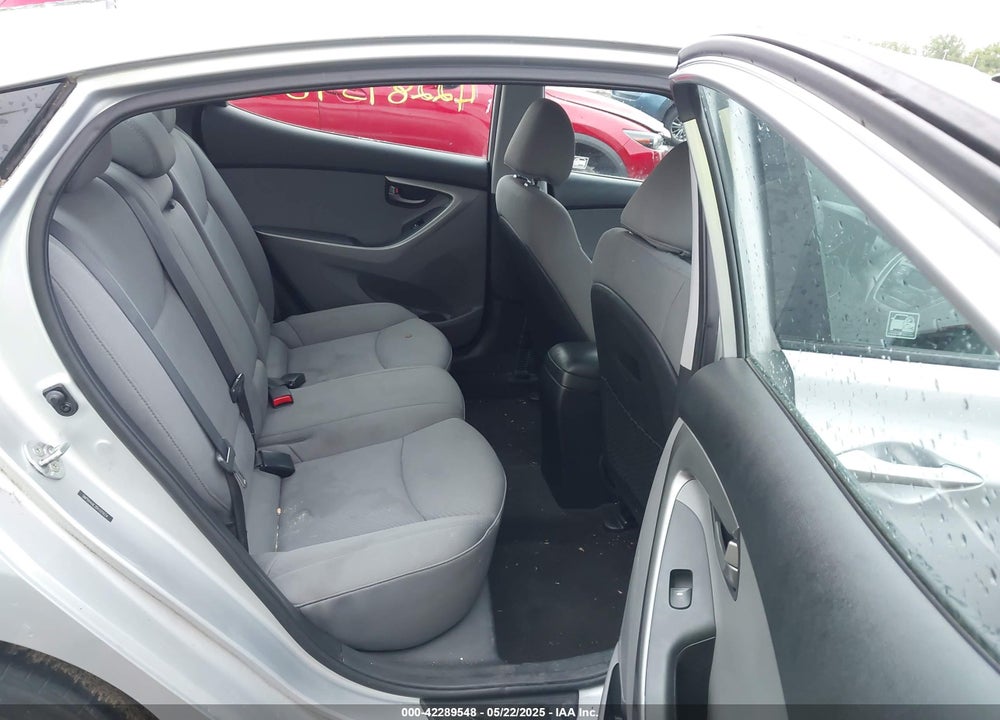 2013 HYUNDAI ELANTRA VIN: 5NPDH4AE2DH321624