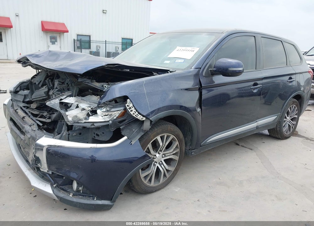 2017 MITSUBISHI OUTLANDER VIN: JA4AD3A31HZ065363