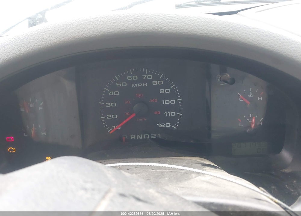 2005 FORD F-150 STX/XL/XLT VIN: 1FTRF14W95NB35689