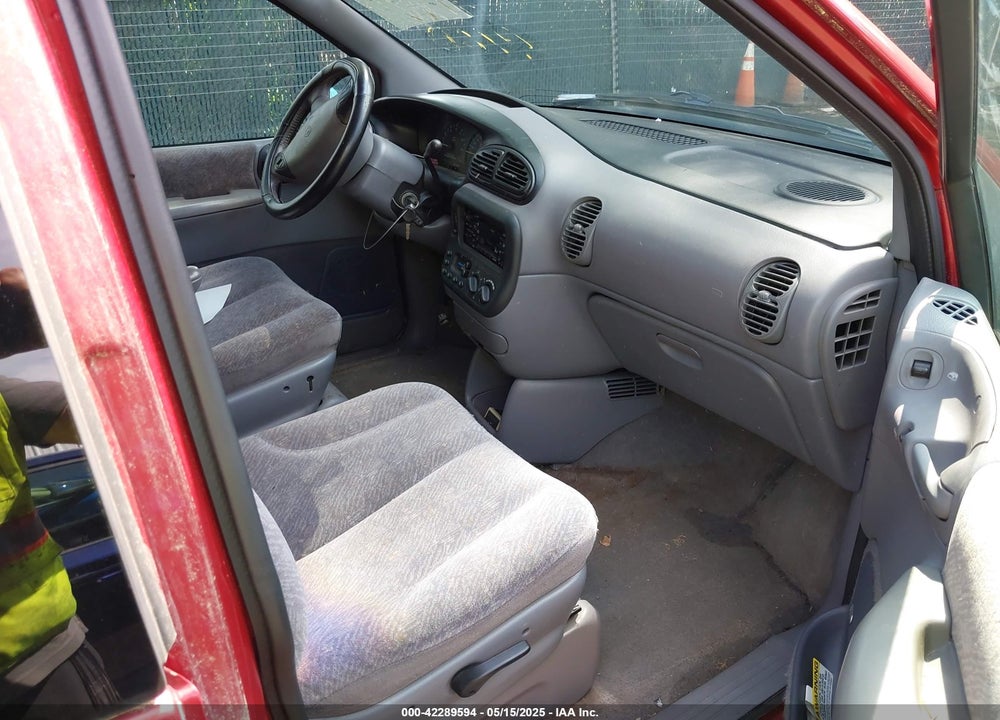 2000 DODGE GRAND CARAVAN SPORT VIN: 1B4GT44L4YB570744
