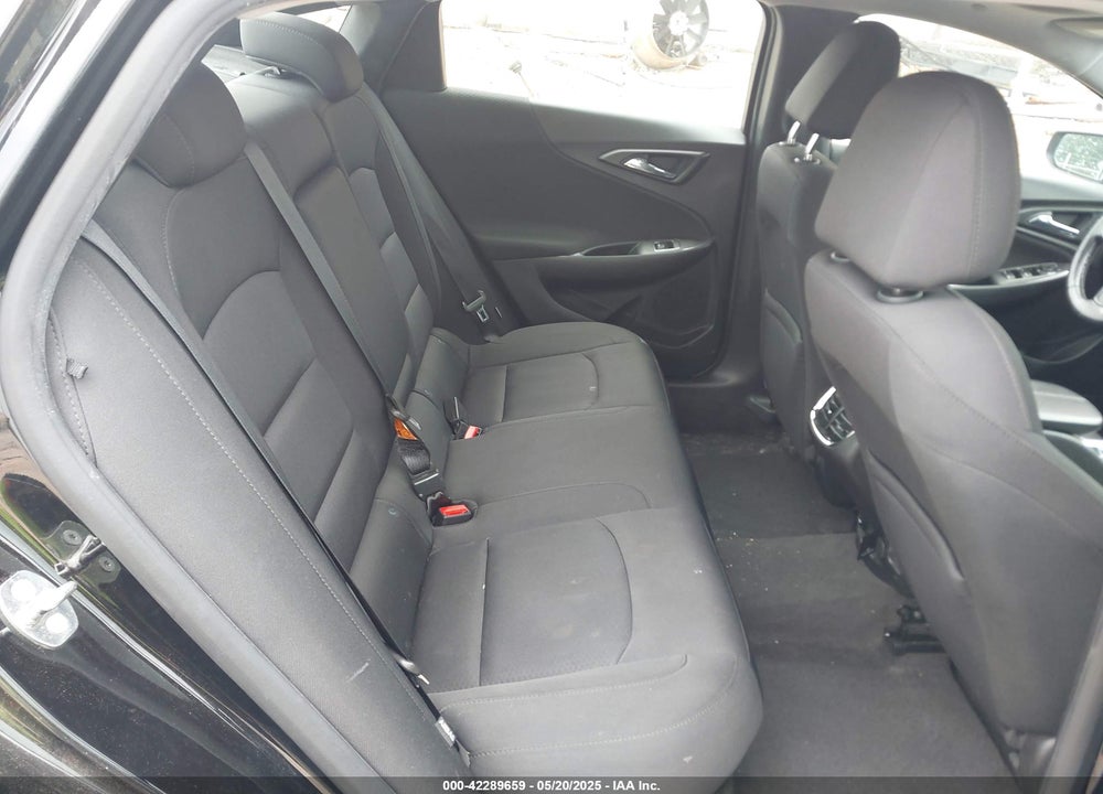 2018 CHEVROLET MALIBU LT VIN: 1G1ZD5ST9JF152446