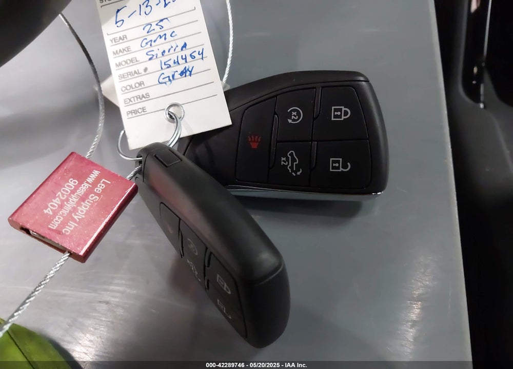 2025 GMC SIERRA 1500 4WD SHORT BOX AT4 VIN: 3GTUUEE86SG154454