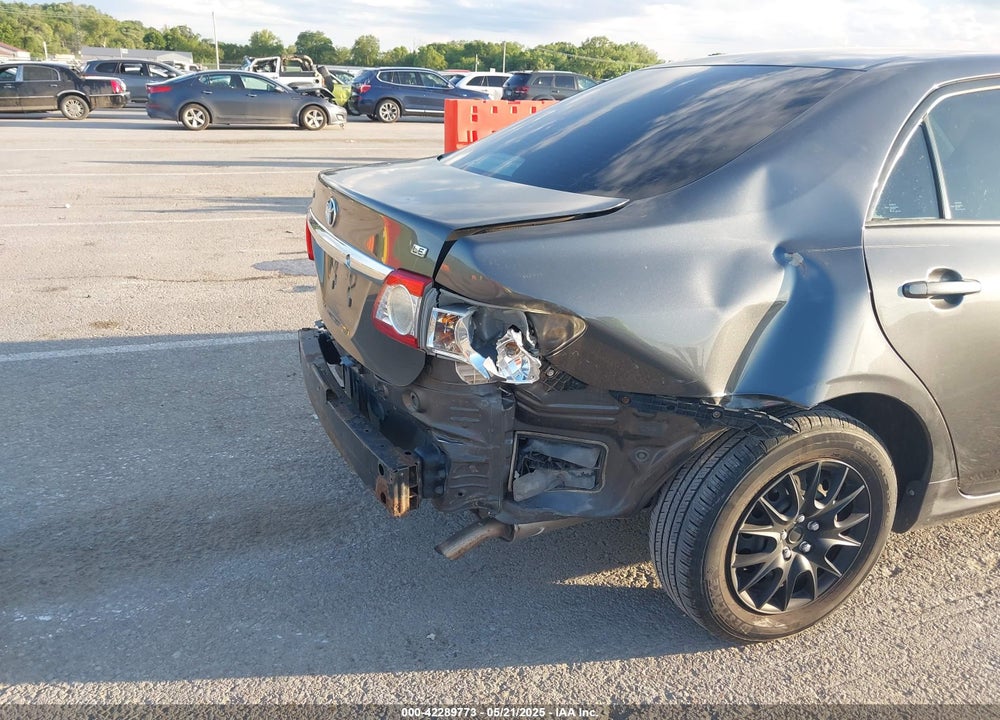 2011 TOYOTA COROLLA LE VIN: 2T1BU4EE1BC677625
