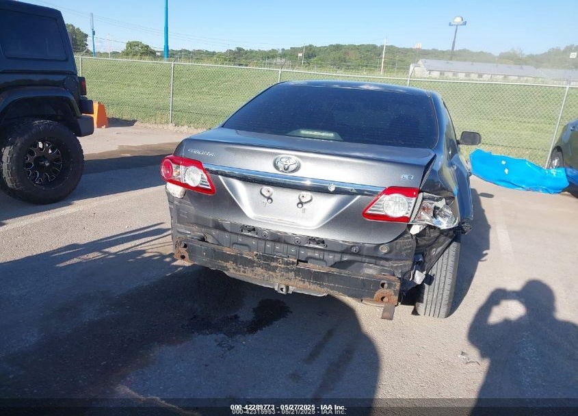 2011 TOYOTA COROLLA LE VIN: 2T1BU4EE1BC677625