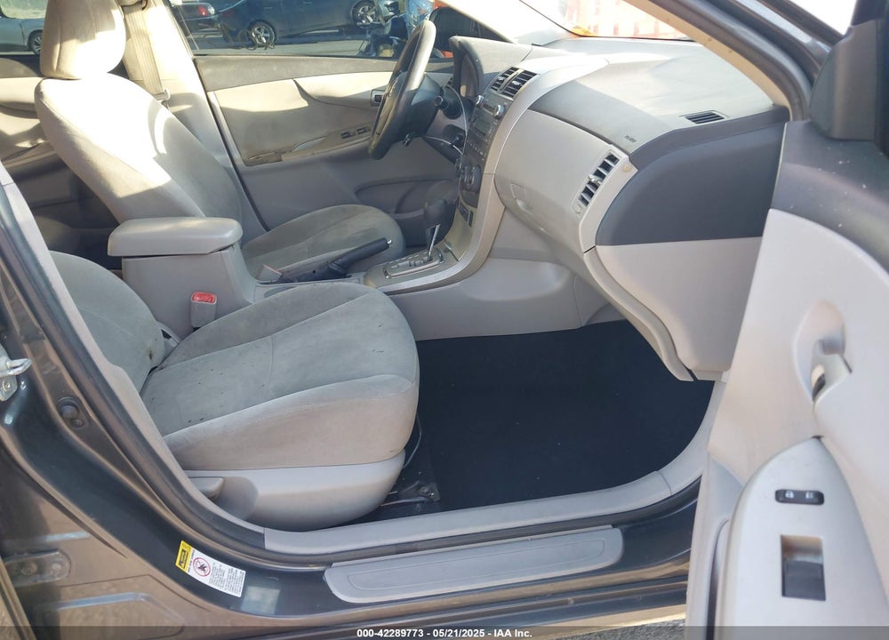 2011 TOYOTA COROLLA LE VIN: 2T1BU4EE1BC677625