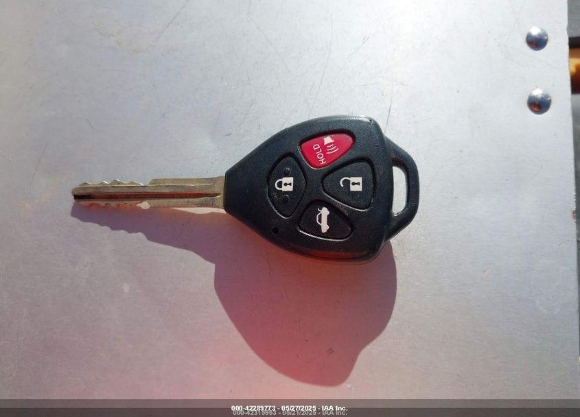 2011 TOYOTA COROLLA LE VIN: 2T1BU4EE1BC677625