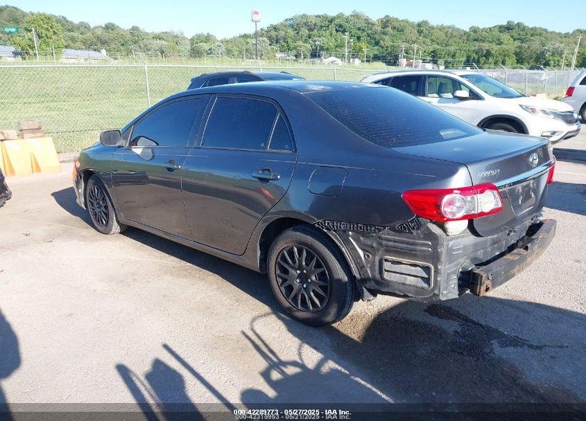2011 TOYOTA COROLLA LE VIN: 2T1BU4EE1BC677625