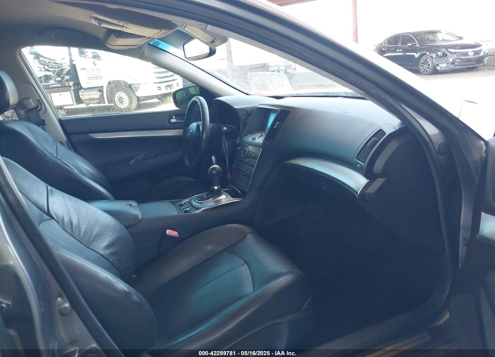 2013 INFINITI G37X VIN: JN1CV6AR3DM352473