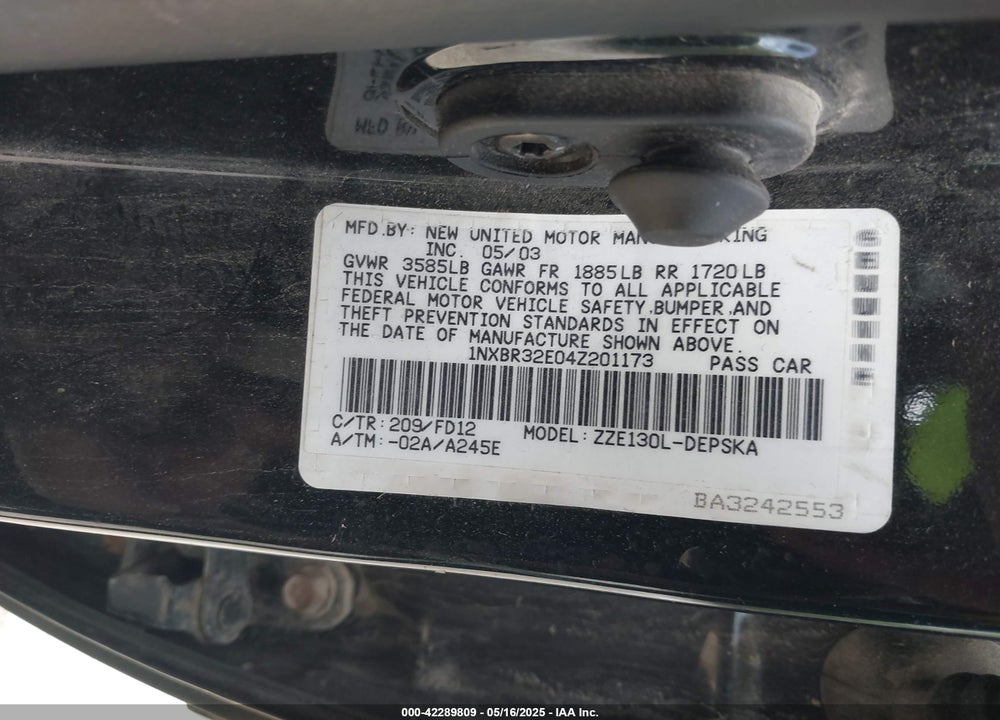 2004 TOYOTA COROLLA S VIN: 1NXBR32E04Z201173