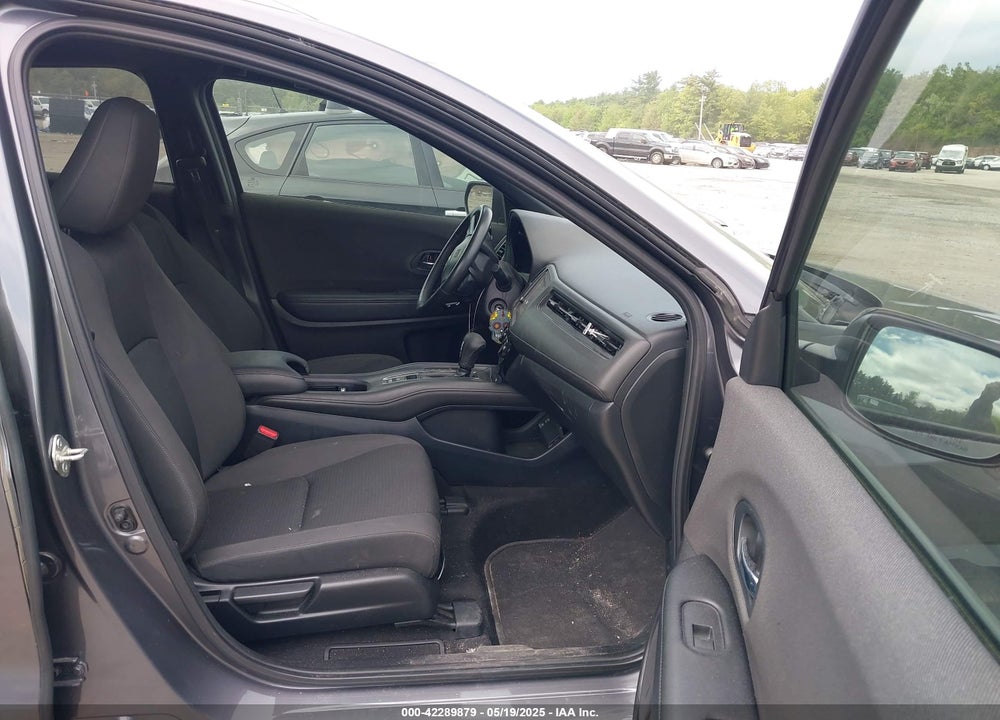 2019 HONDA HR-V VIN: 3CZRU6H17KG712073