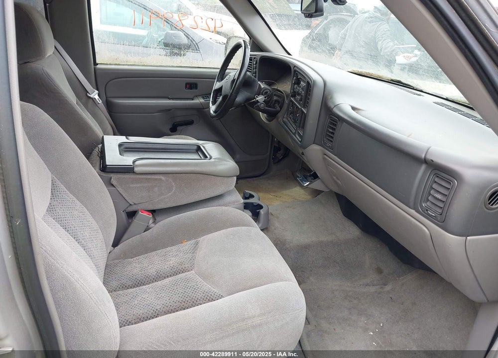 2004 CHEVROLET TAHOE LS VIN: 1GNEK13ZX4R286190