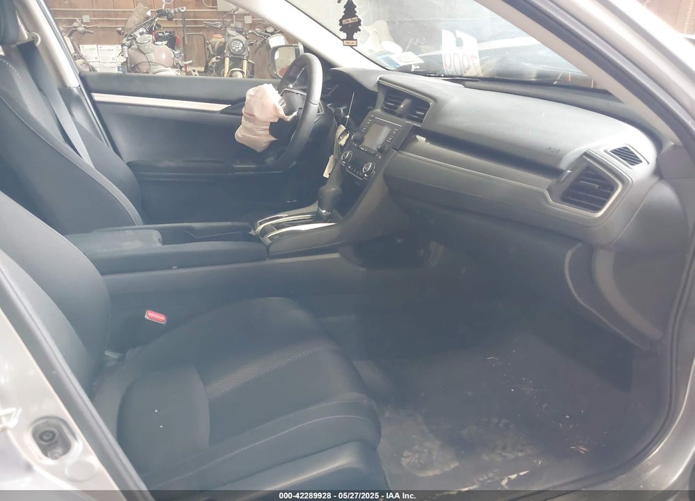 2017 HONDA CIVIC LX VIN: 19XFC2F58HE201034