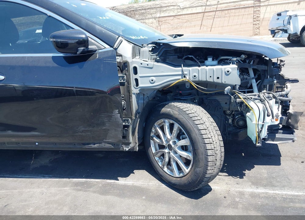 2019 NISSAN ROGUE SV VIN: JN8AT2MT8KW261182