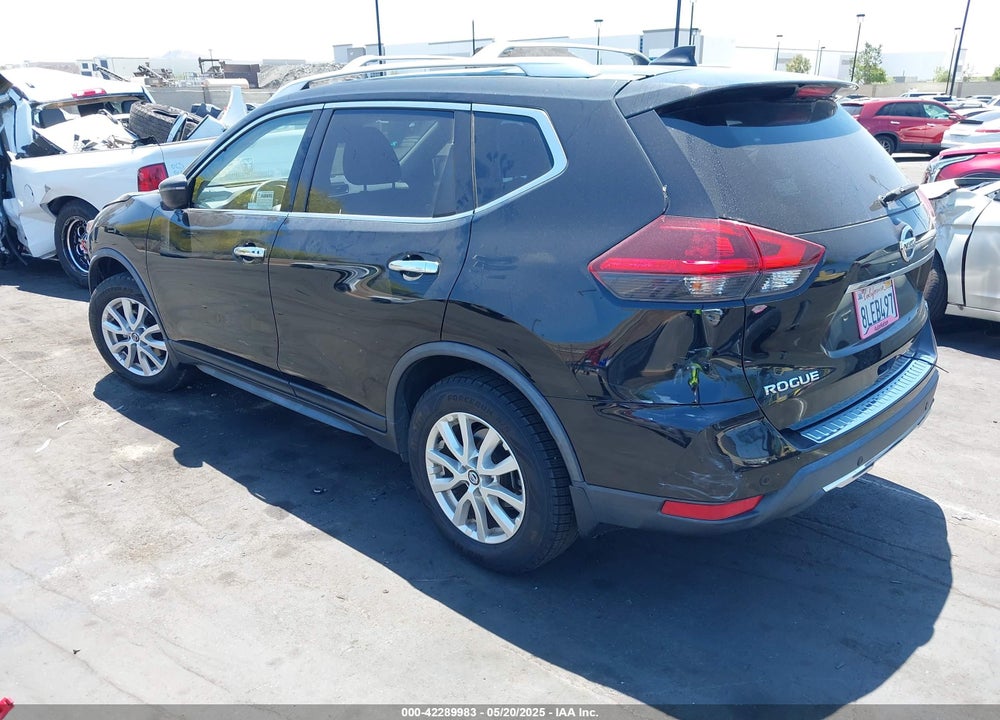 2019 NISSAN ROGUE SV VIN: JN8AT2MT8KW261182