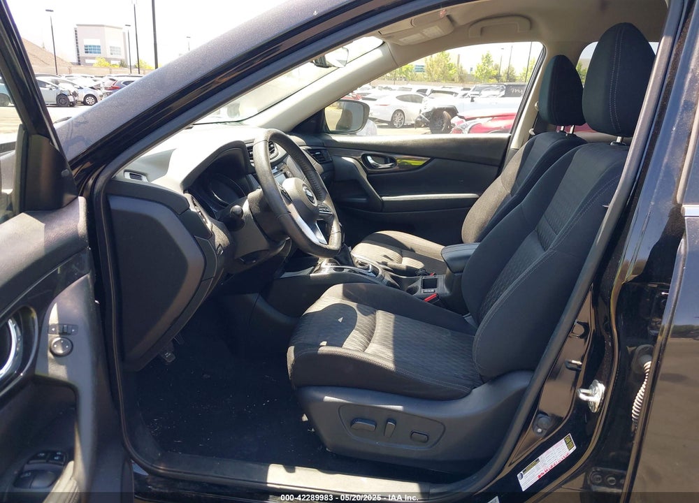2019 NISSAN ROGUE SV VIN: JN8AT2MT8KW261182