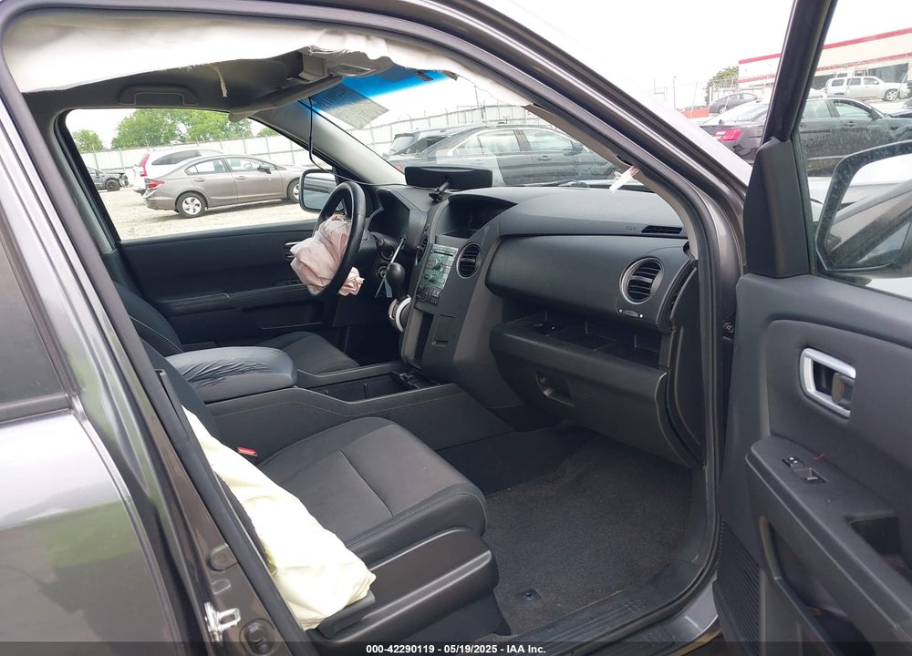 2011 HONDA PILOT EX VIN: 5FNYF3H45BB045806