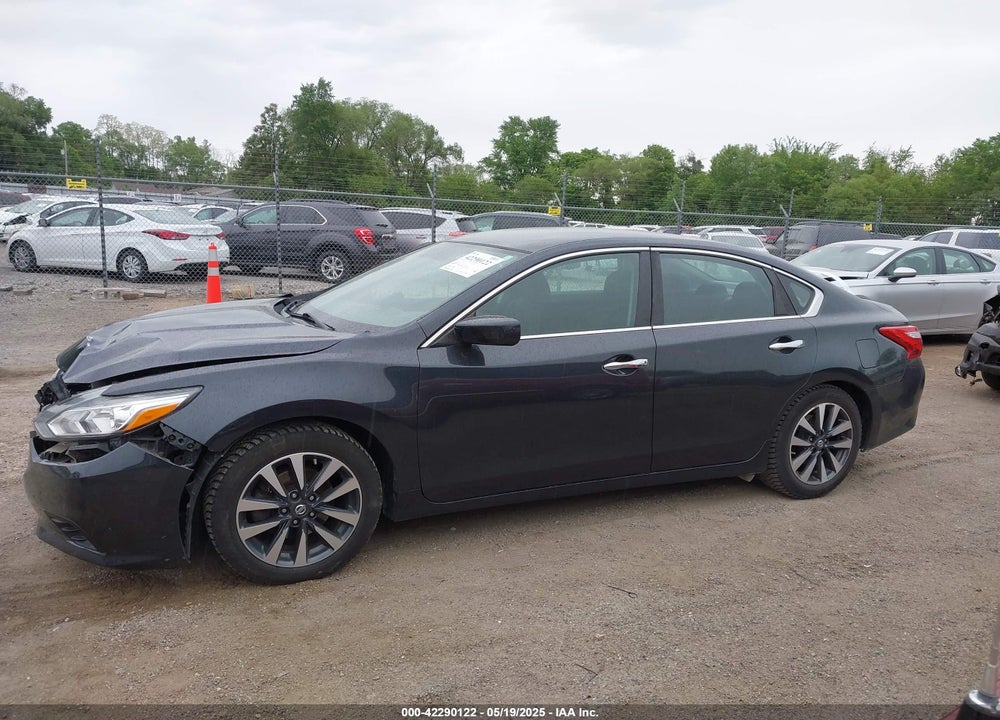 2017 NISSAN ALTIMA VIN: 1N4AL3APXHC113611