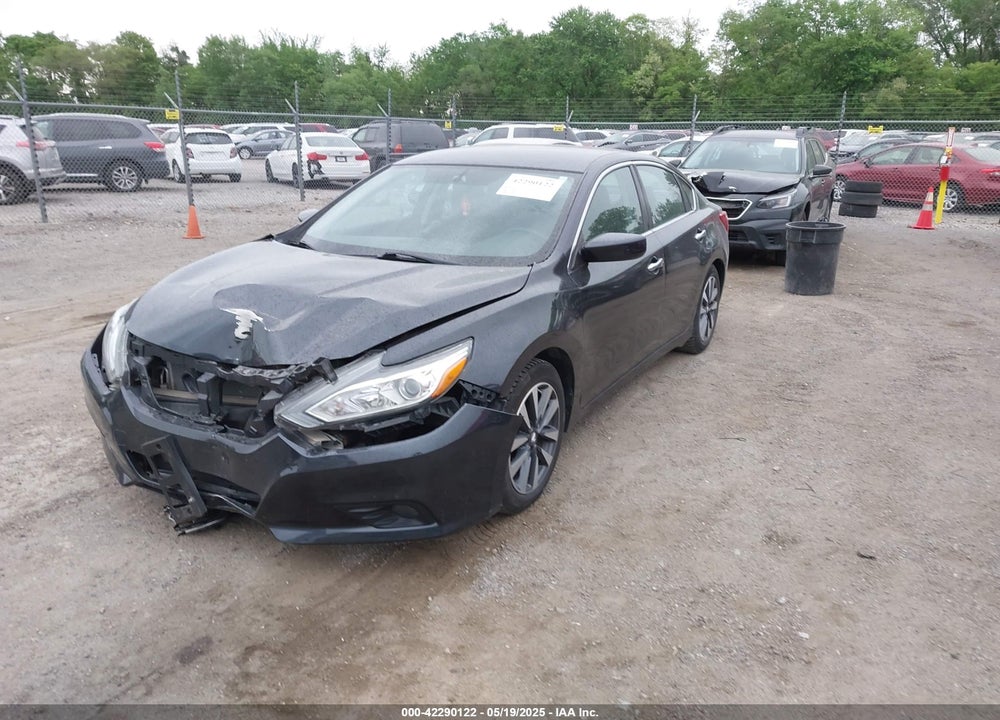2017 NISSAN ALTIMA VIN: 1N4AL3APXHC113611
