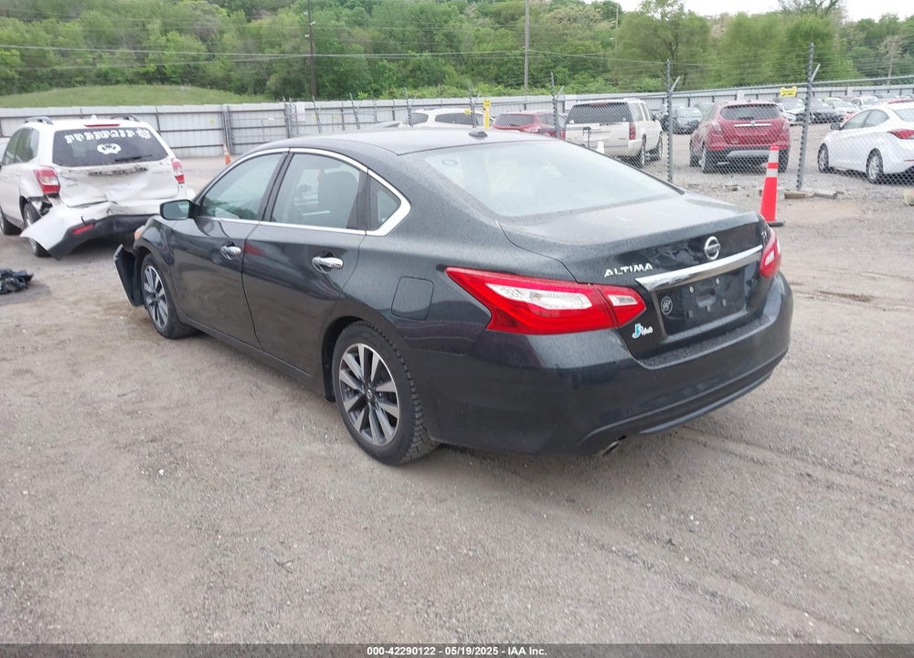 2017 NISSAN ALTIMA VIN: 1N4AL3APXHC113611