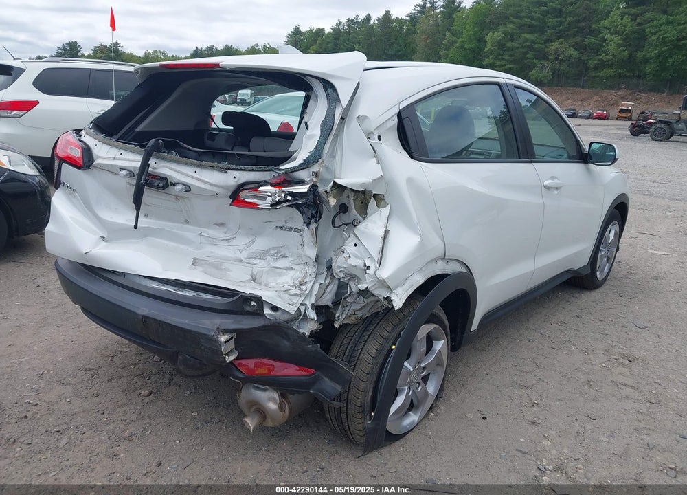 2022 HONDA HR-V AWD LX VIN: 3CZRU6H38NM763153