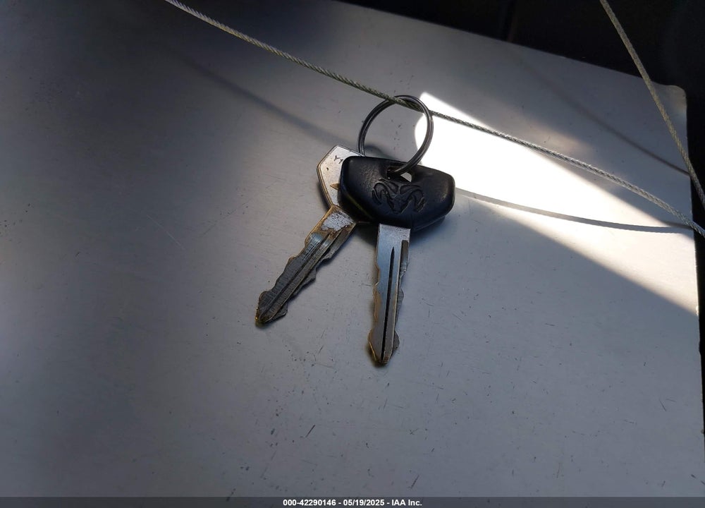 2000 DODGE DAKOTA SLT/SPORT VIN: 1B7GL22X0YS524339
