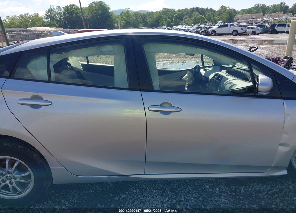 2016 TOYOTA PRIUS TWO ECO VIN: JTDKARFU7G3005919