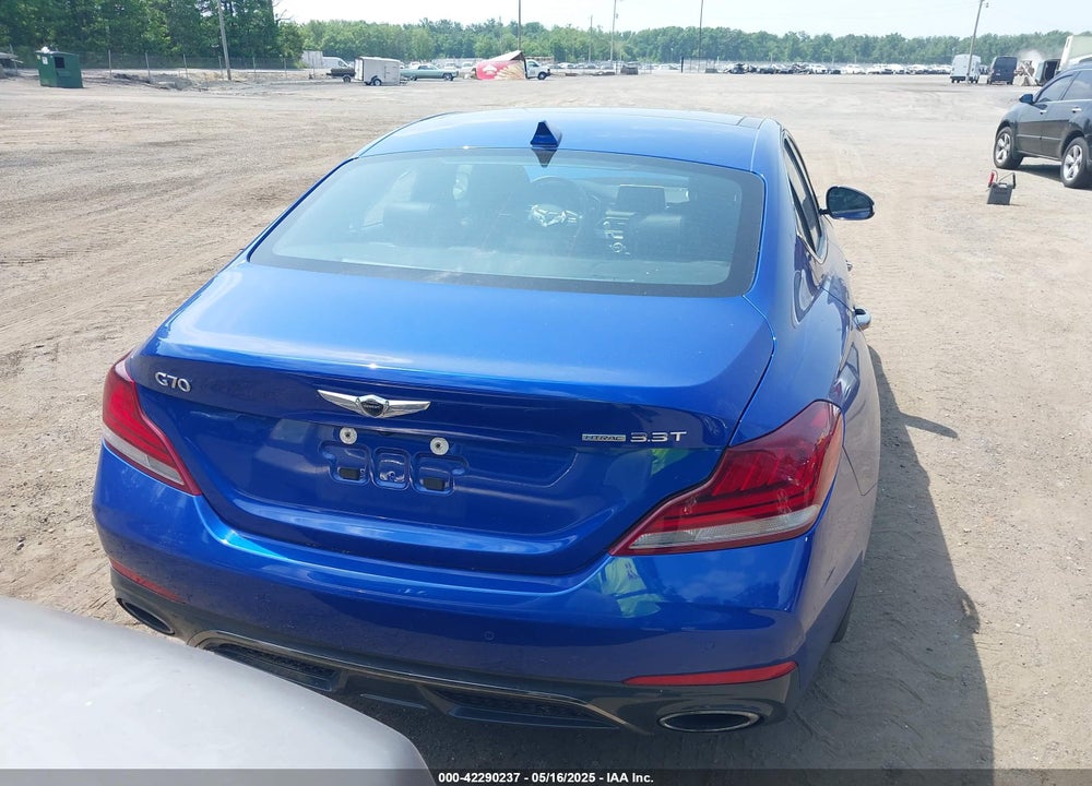 2019 GENESIS G70 VIN: KMTG34LE1KU040136