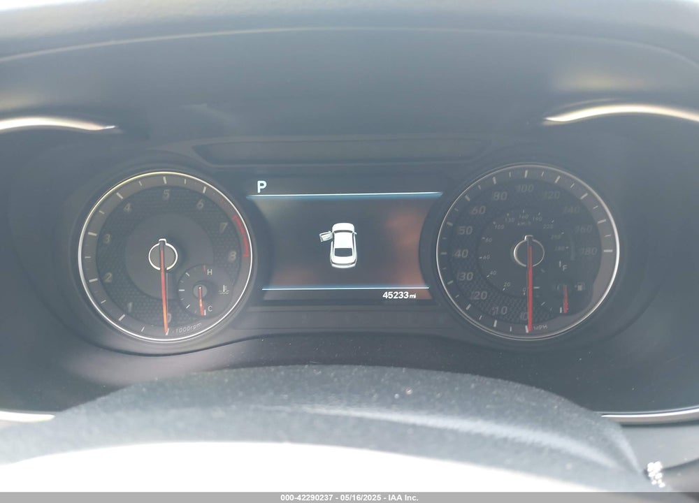 2019 GENESIS G70 VIN: KMTG34LE1KU040136