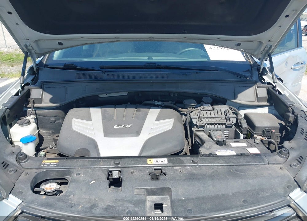 2018 HYUNDAI SANTA FE VIN: KM8SRDHF3JU274684
