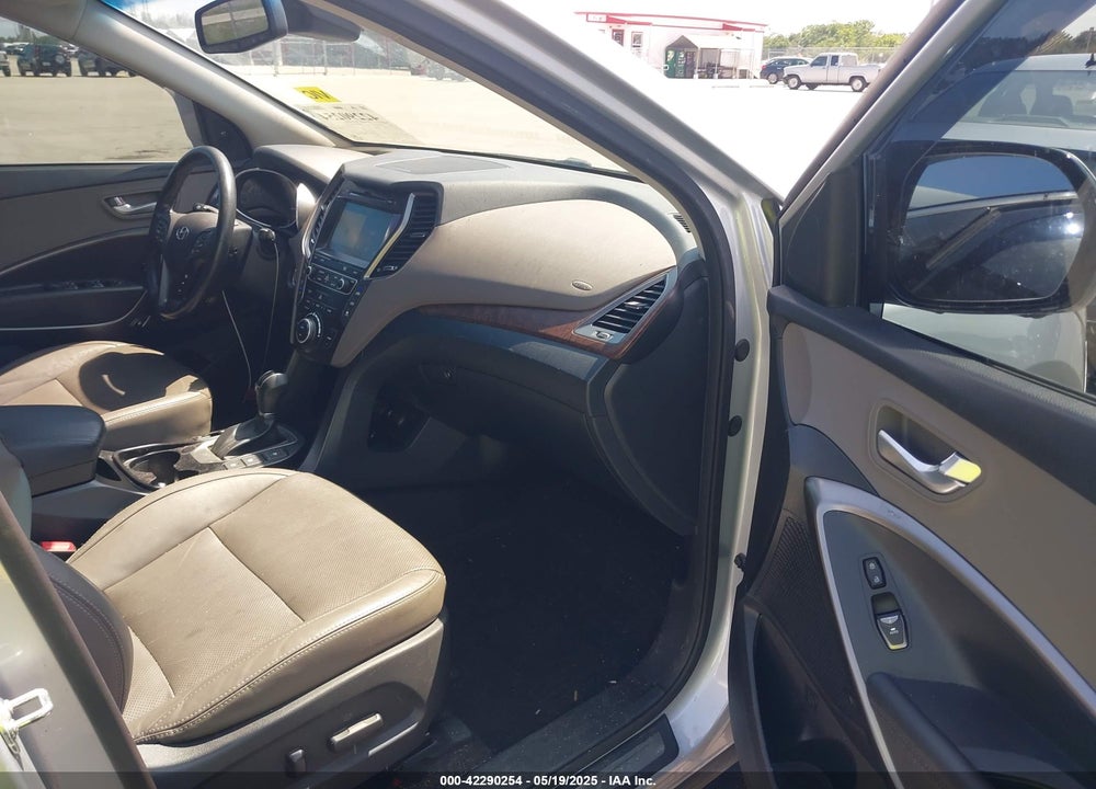 2018 HYUNDAI SANTA FE VIN: KM8SRDHF3JU274684