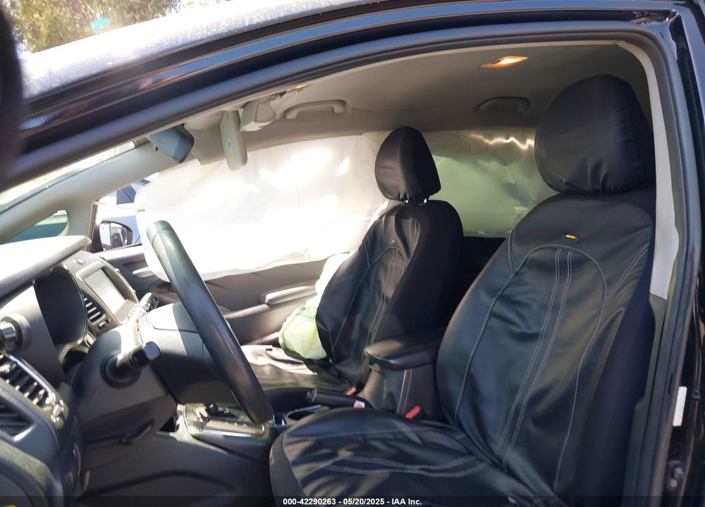 2017 KIA FORTE LX VIN: KNAFK5A8XH5680393