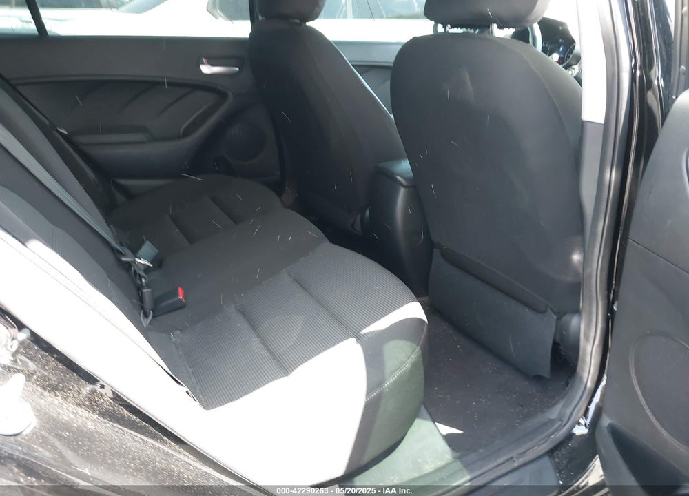 2017 KIA FORTE LX VIN: KNAFK5A8XH5680393