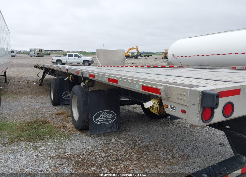 2021 UTILITY TRAILER MFG --- VIN: 1UYFS2531M5309215