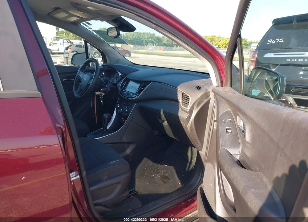 2017 CHEVROLET TRAX LS VIN: 3GNCJKSB4HL275526